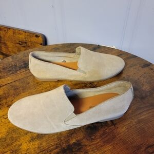 Lucky Brand women size 7M Charsa 2 tan suede slip on loafers